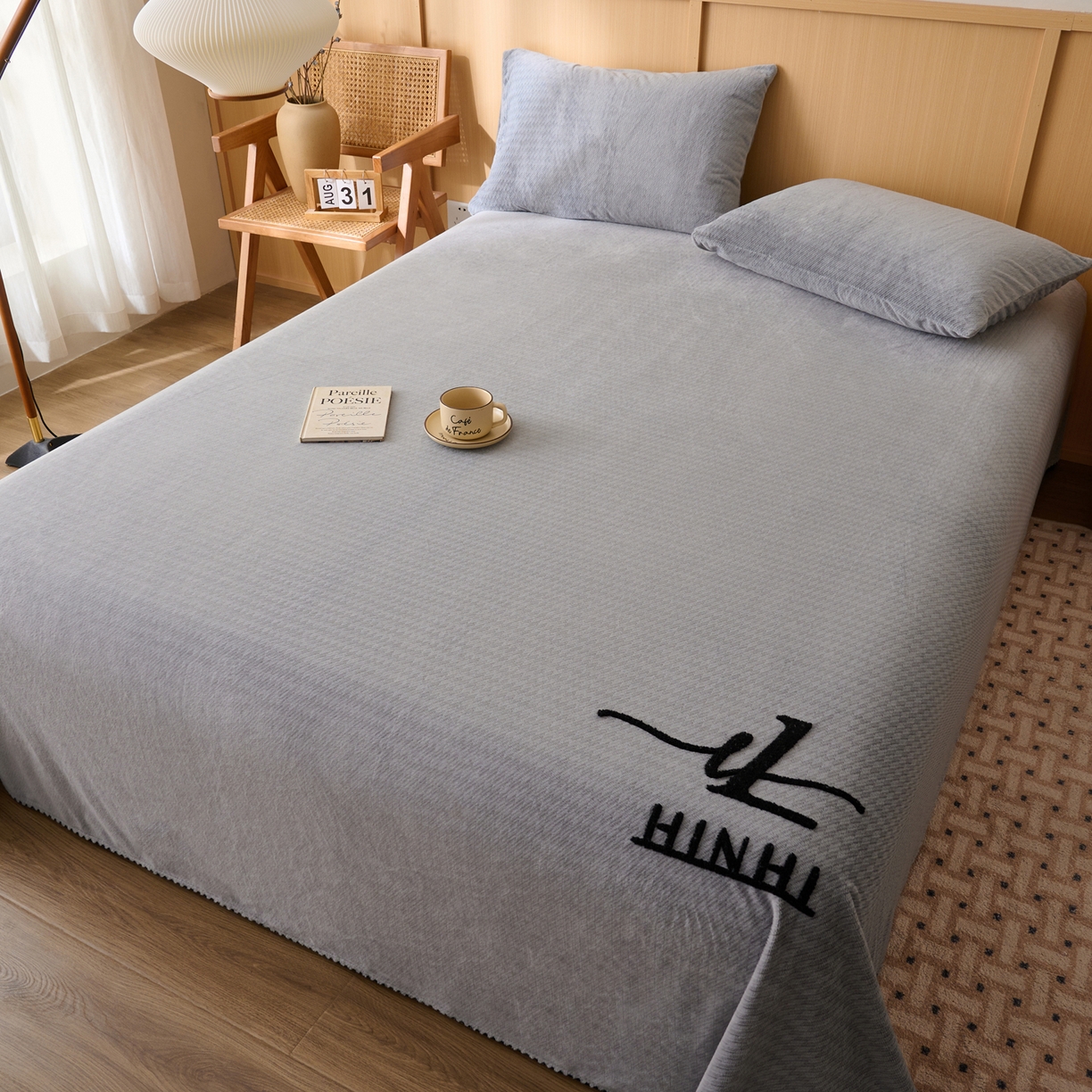 91家纺网 家纺一手货源 找家纺 早晨家纺 2025新款流星款高克重牛奶绒阳离子提花兔毛单床单 流星-银灰