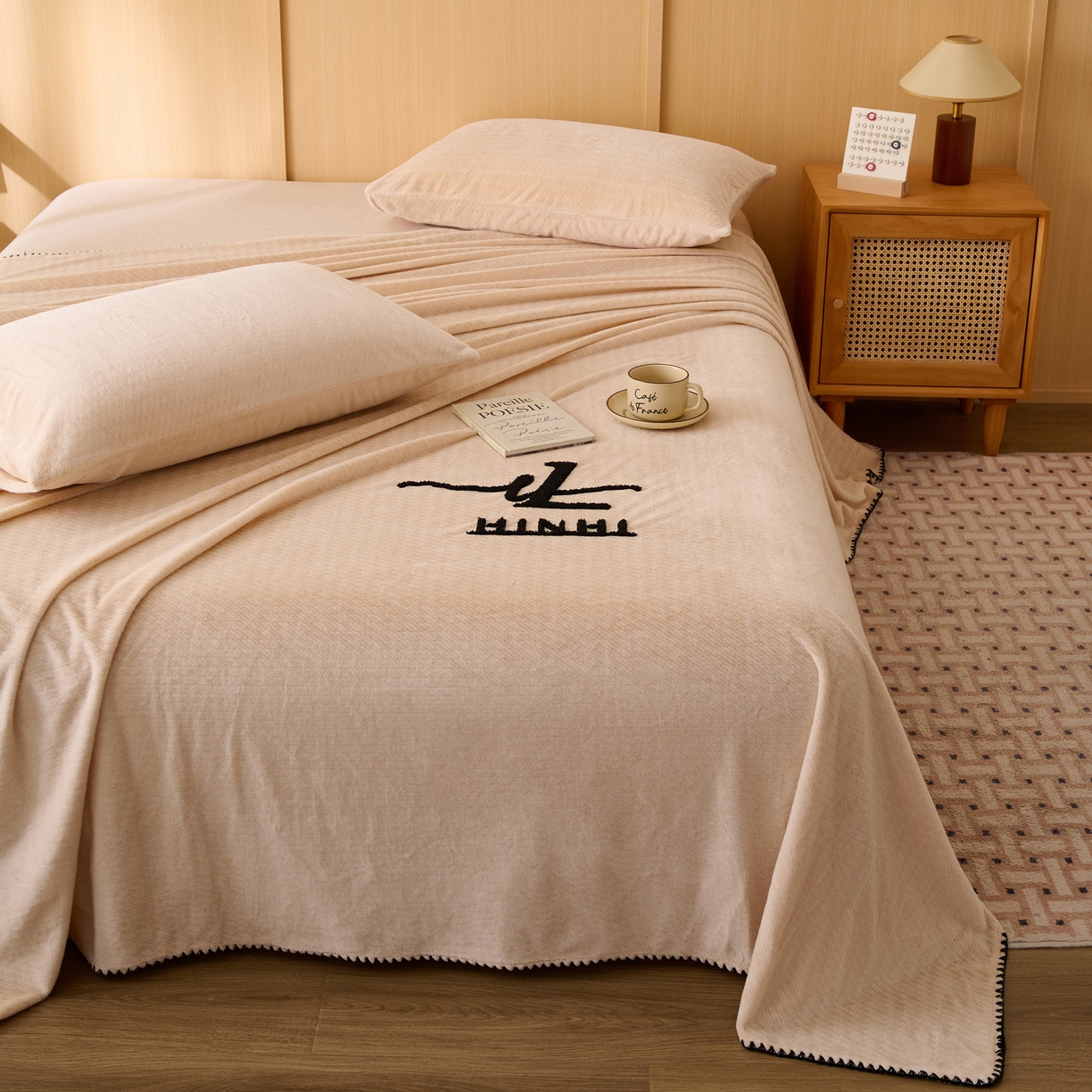 91家纺网 家纺一手货源 找家纺 早晨家纺 2025新款流星款高克重牛奶绒阳离子提花兔毛单床单 流星-米驼