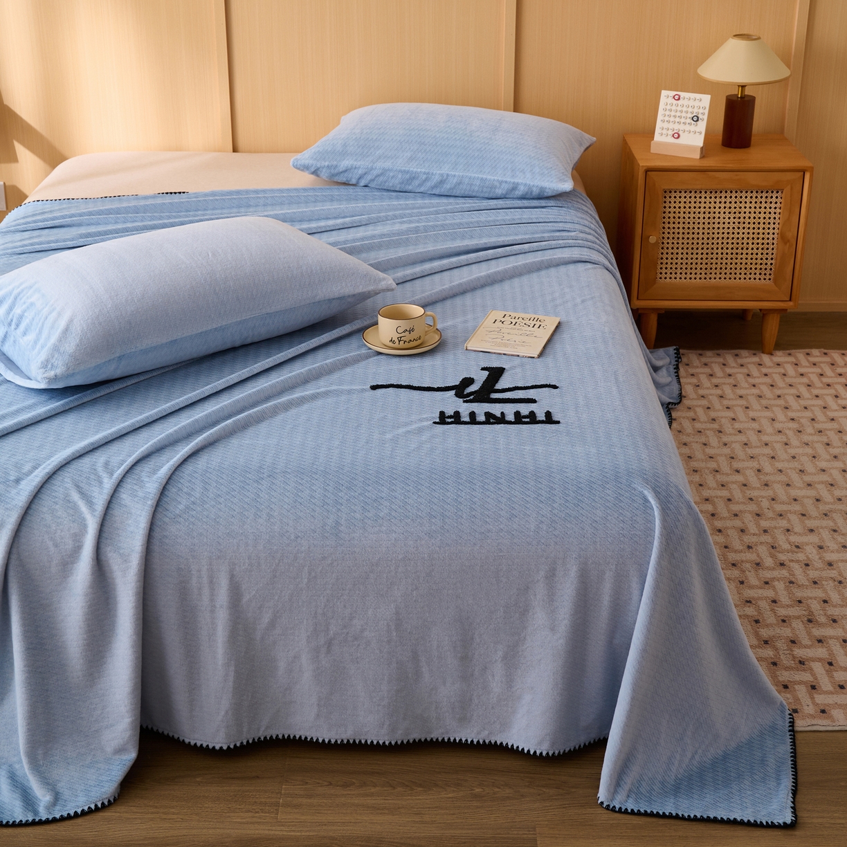 91家纺网 家纺一手货源 找家纺 早晨家纺 2025新款流星款高克重牛奶绒阳离子提花兔毛单床单 流星-雾蓝