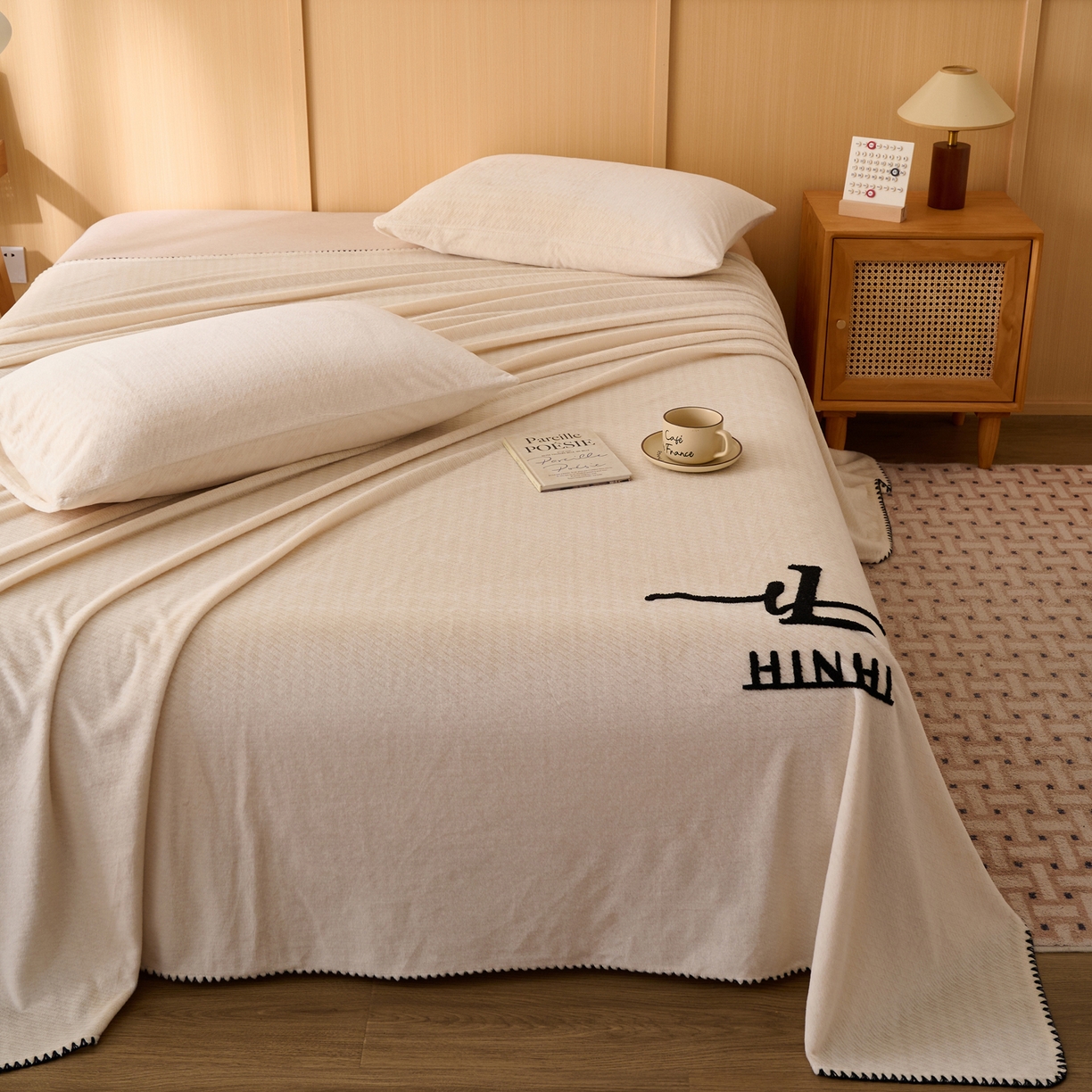 91家纺网 家纺一手货源 找家纺 早晨家纺 2025新款流星款高克重牛奶绒阳离子提花兔毛单床单 流星-奶白