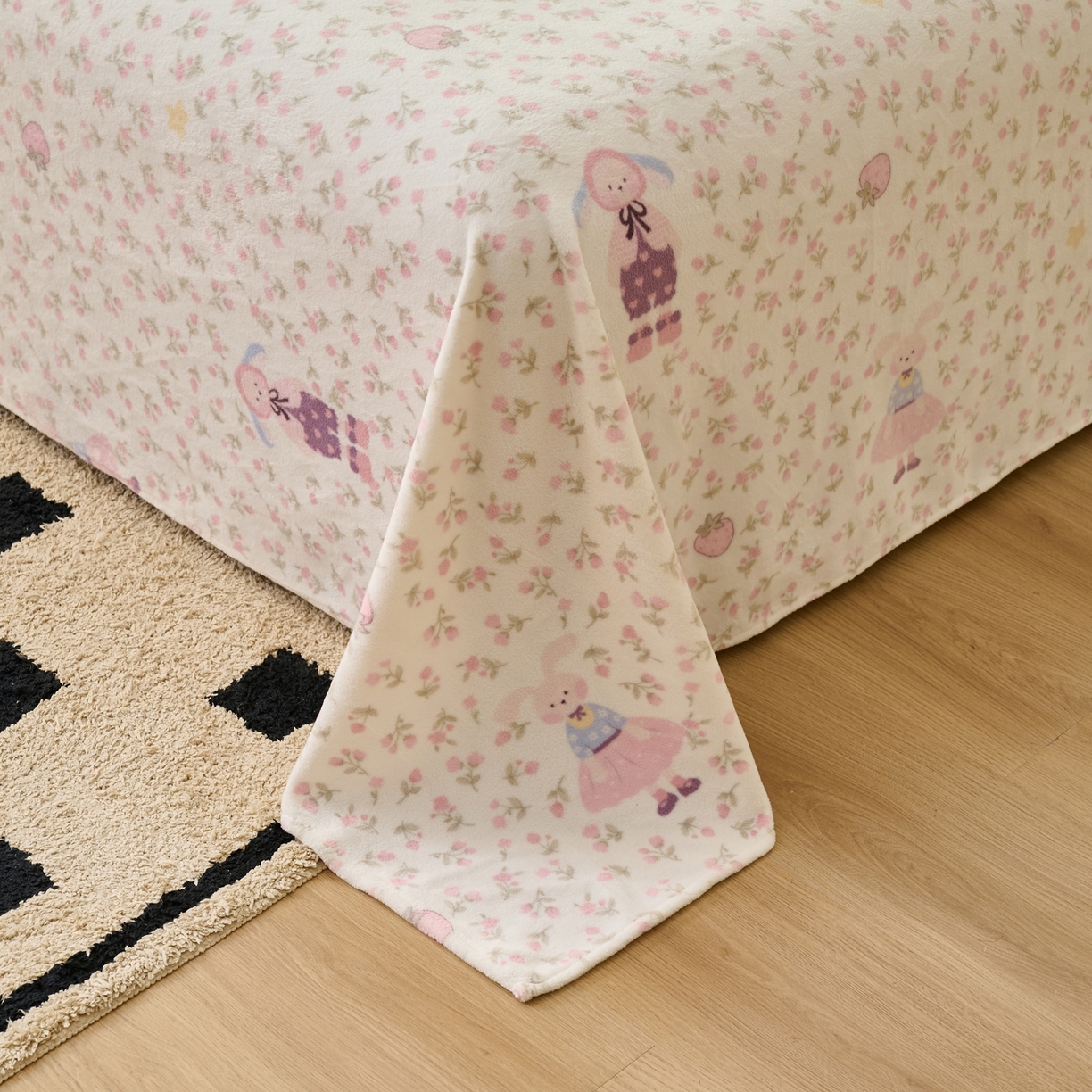 91家纺网 家纺一手货源 找家纺 （总）早晨家纺 2025新款卡通印花高克重牛奶绒印花单床单