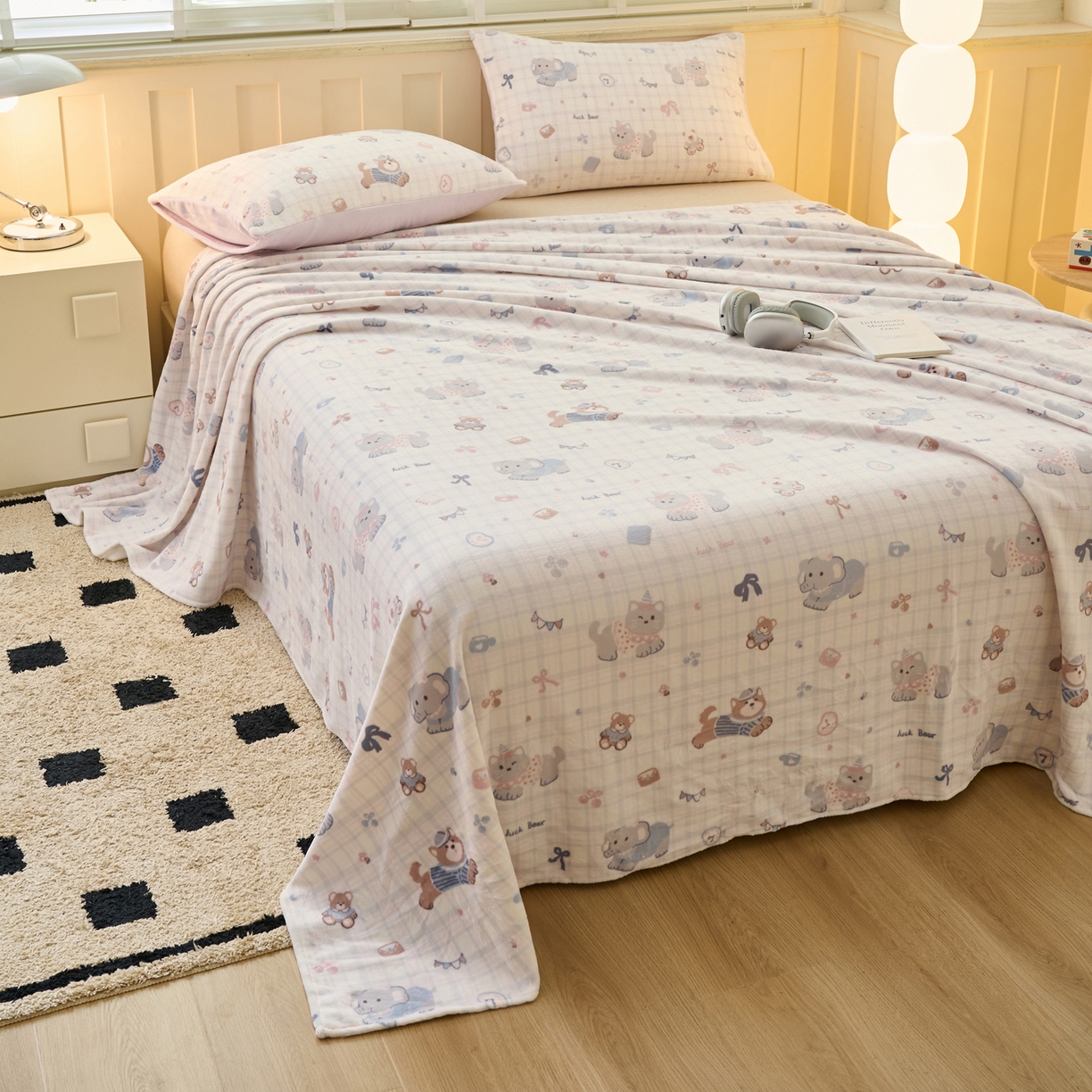 91家纺网 家纺一手货源 找家纺 早晨家纺 2025新款卡通印花高克重牛奶绒印花单床单 萌宠集