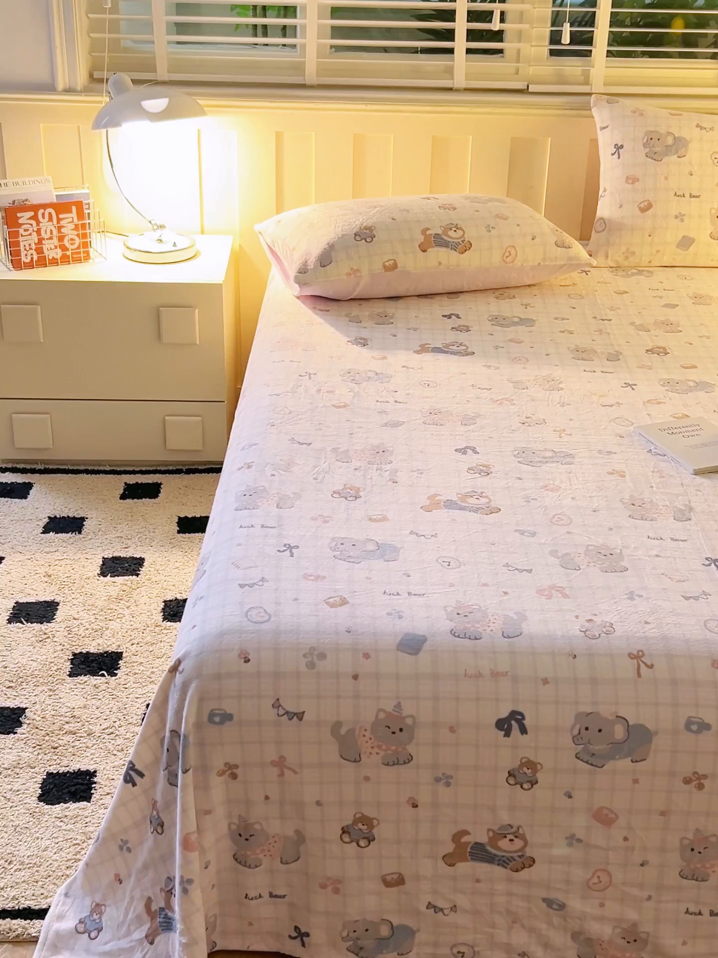 91家纺网 家纺一手货源 找家纺 早晨家纺 2025新款卡通印花高克重牛奶绒印花单床单 萌宠集