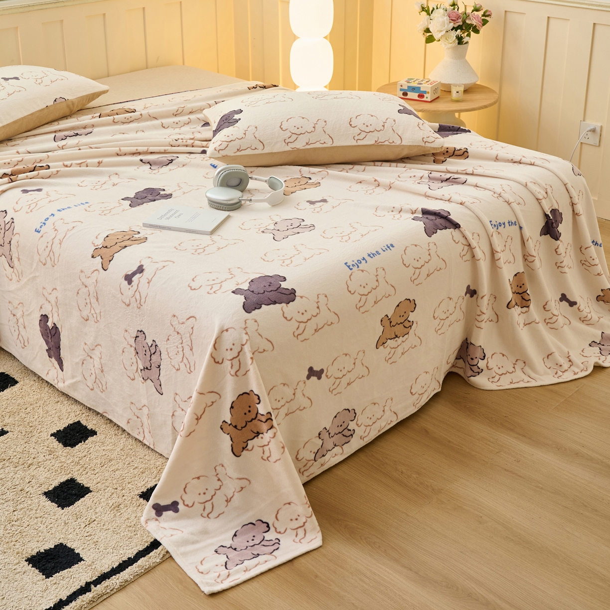 91家纺网 家纺一手货源 找家纺 早晨家纺 2025新款卡通印花高克重牛奶绒印花单床单 萌犬集