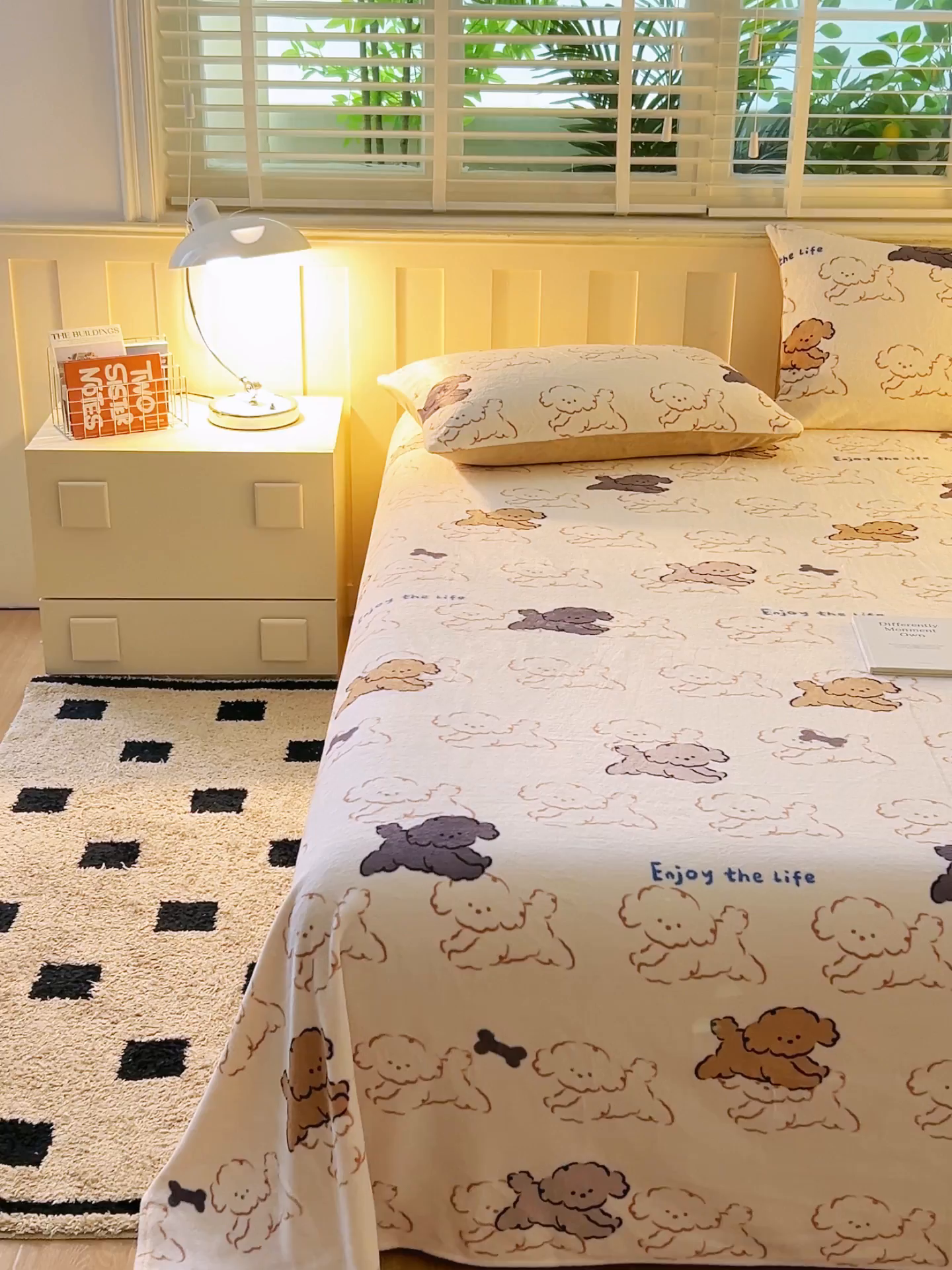 91家纺网 家纺一手货源 找家纺 早晨家纺 2025新款卡通印花高克重牛奶绒印花单床单 萌犬集