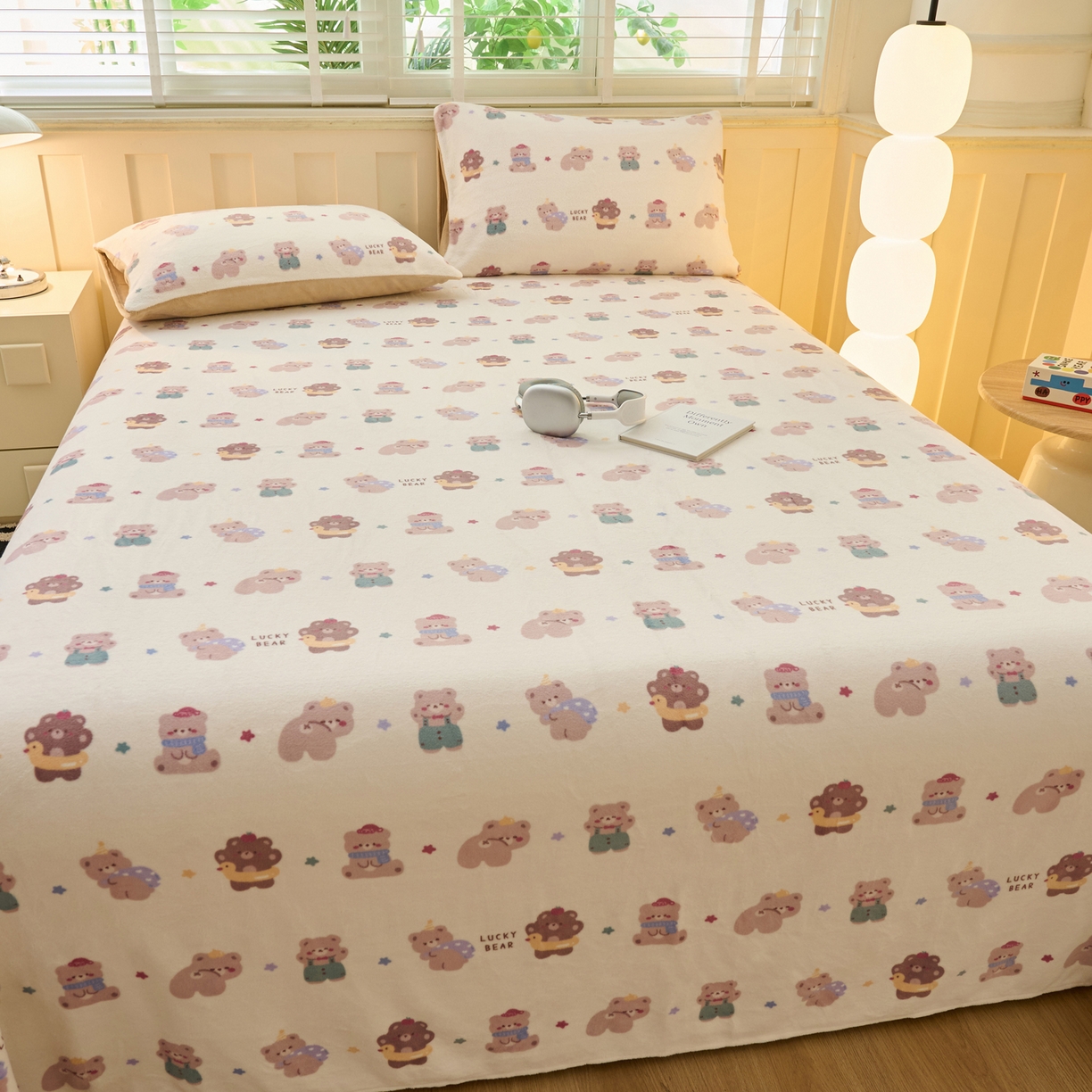 91家纺网 家纺一手货源 找家纺 早晨家纺 2025新款卡通印花高克重牛奶绒印花单床单 萌熊集