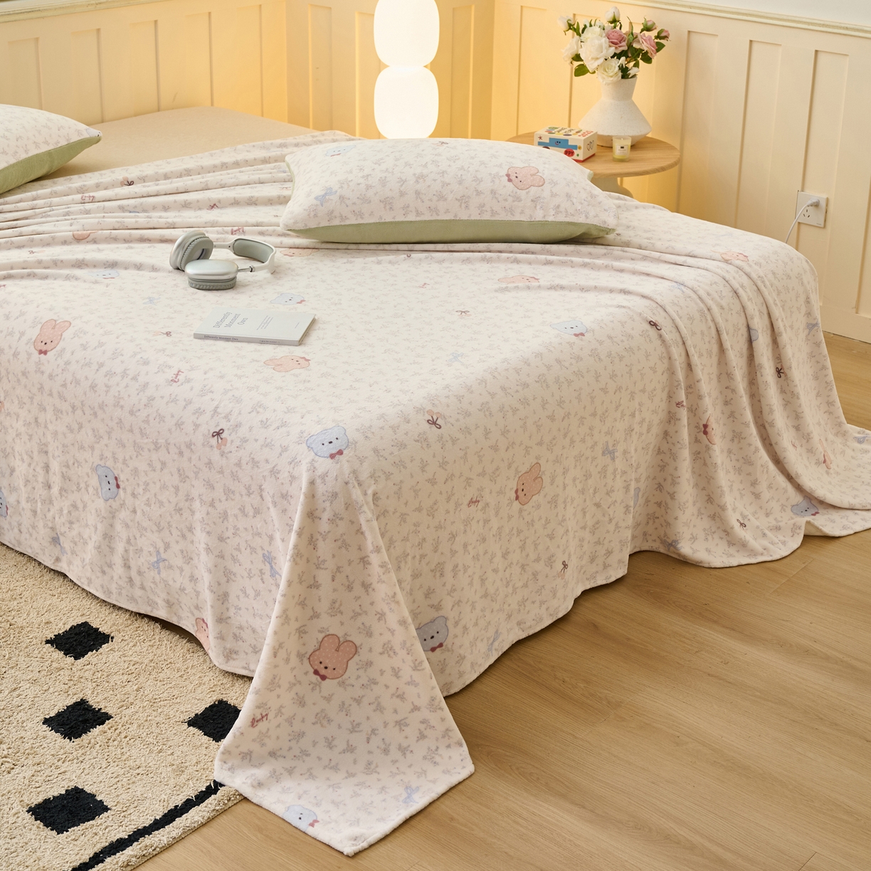 91家纺网 家纺一手货源 找家纺 早晨家纺 2025新款卡通印花高克重牛奶绒印花单床单 萌熊絮