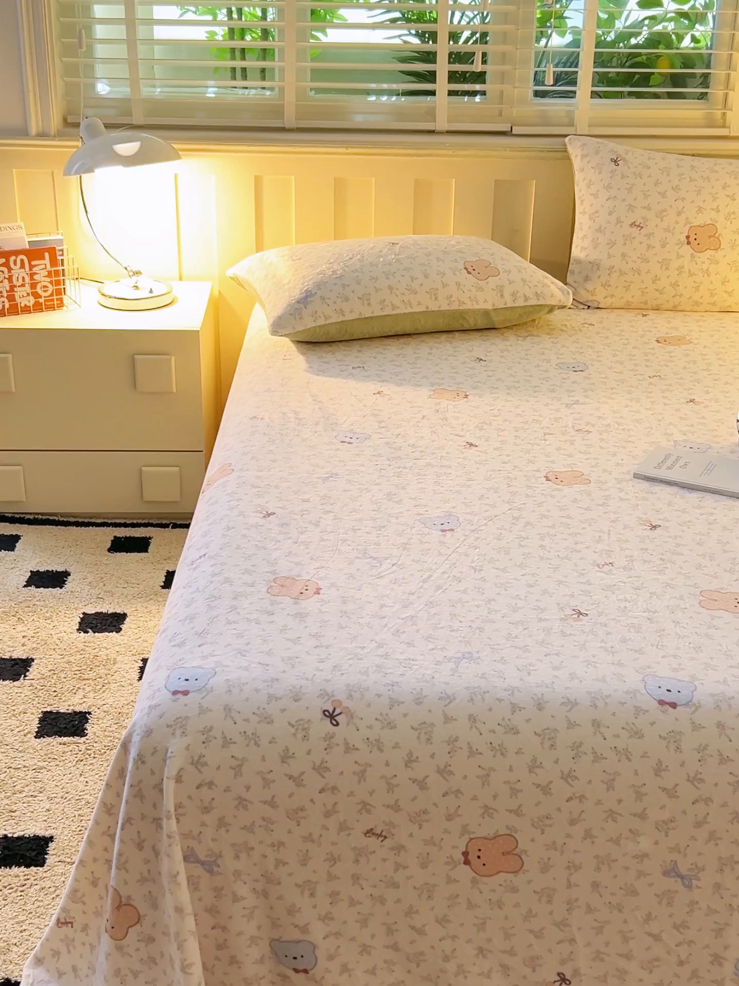91家纺网 家纺一手货源 找家纺 早晨家纺 2025新款卡通印花高克重牛奶绒印花单床单 萌熊絮