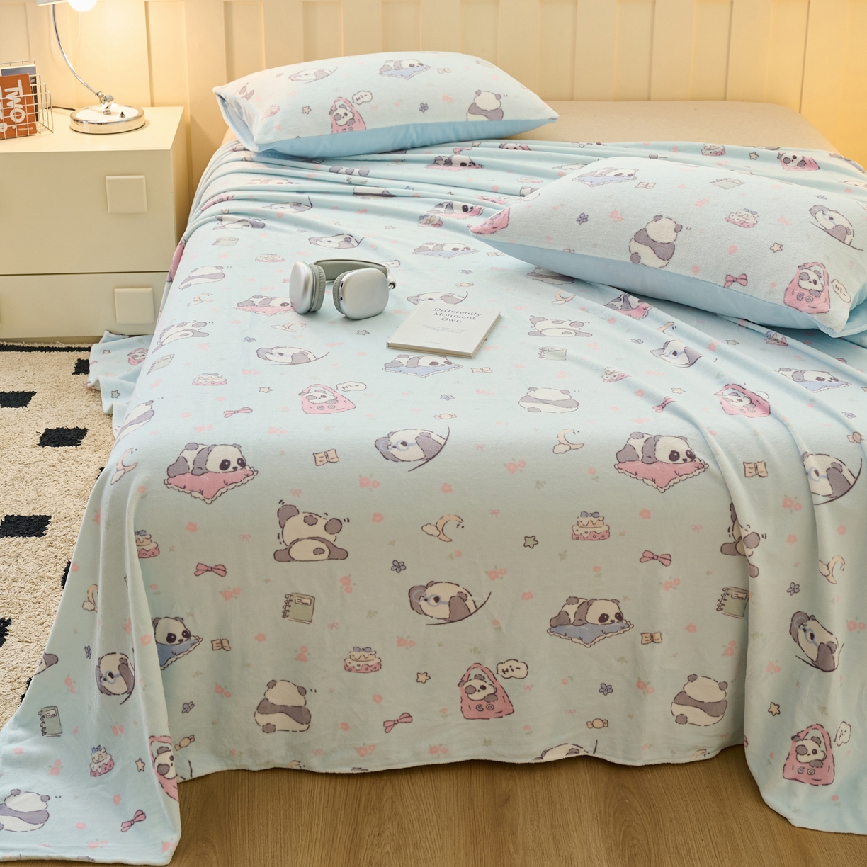 91家纺网 家纺一手货源 找家纺 早晨家纺 2025新款卡通印花高克重牛奶绒印花单床单 胖达园