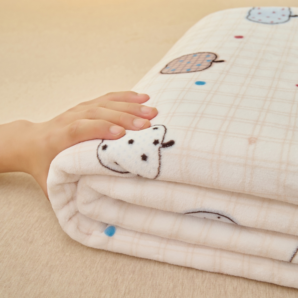 早晨家纺 2025新款卡通印花高克重牛奶绒印花单床单 甜果绘