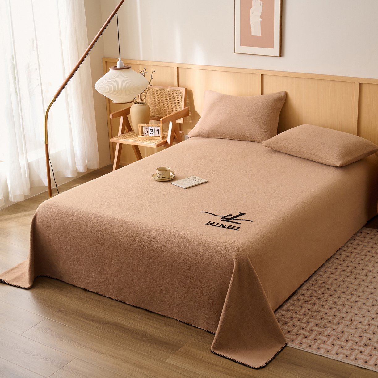 91家纺网 家纺一手货源 找家纺 早晨家纺 2025新款华泰款高克重牛奶绒仿羊绒单床单系列 华泰-高级咖