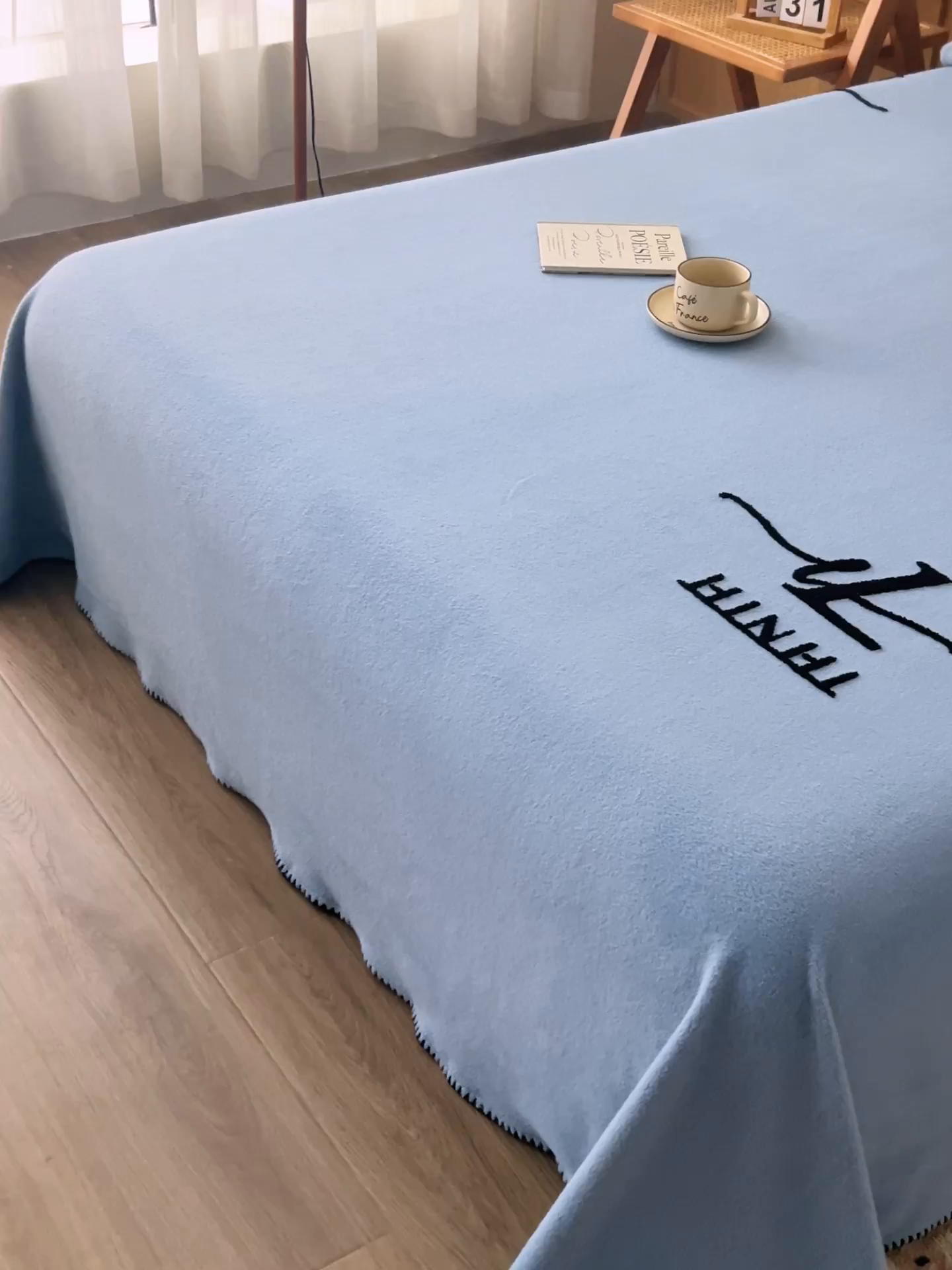 91家纺网 家纺一手货源 找家纺 早晨家纺 2025新款华泰款高克重牛奶绒仿羊绒单床单系列 华泰-雾蓝