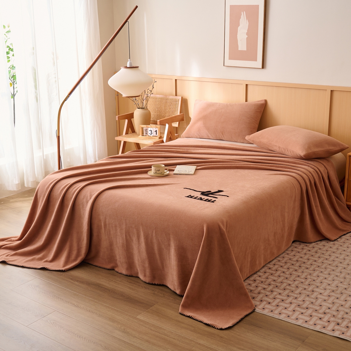 91家纺网 家纺一手货源 找家纺 早晨家纺 2025新款华泰款高克重牛奶绒仿羊绒单床单系列 华泰-焦糖