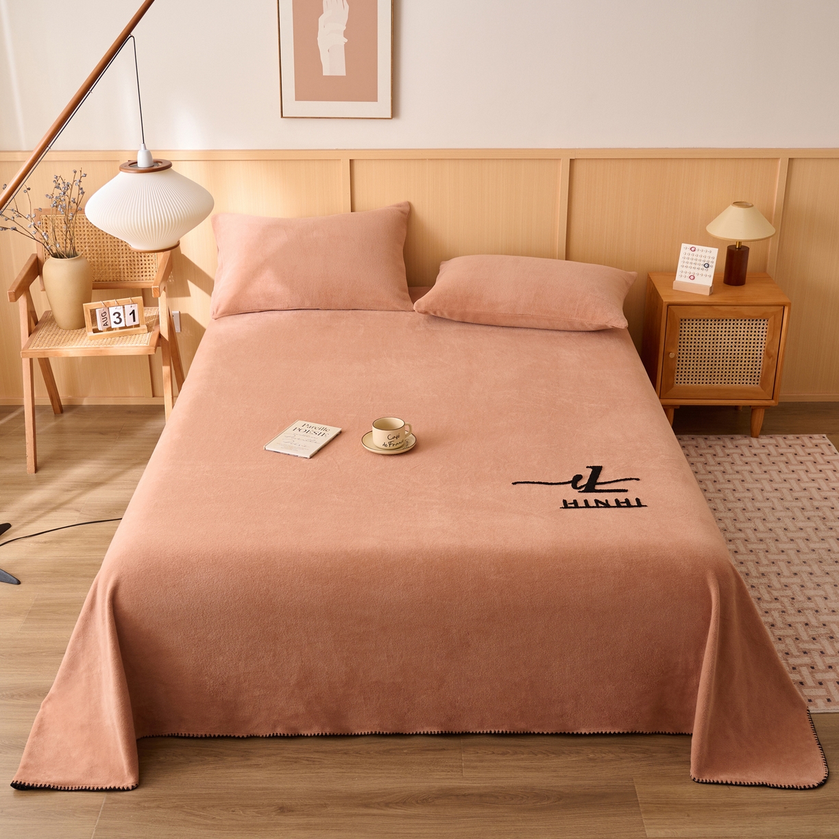 91家纺网 家纺一手货源 找家纺 早晨家纺 2025新款华泰款高克重牛奶绒仿羊绒单床单系列 华泰-焦糖