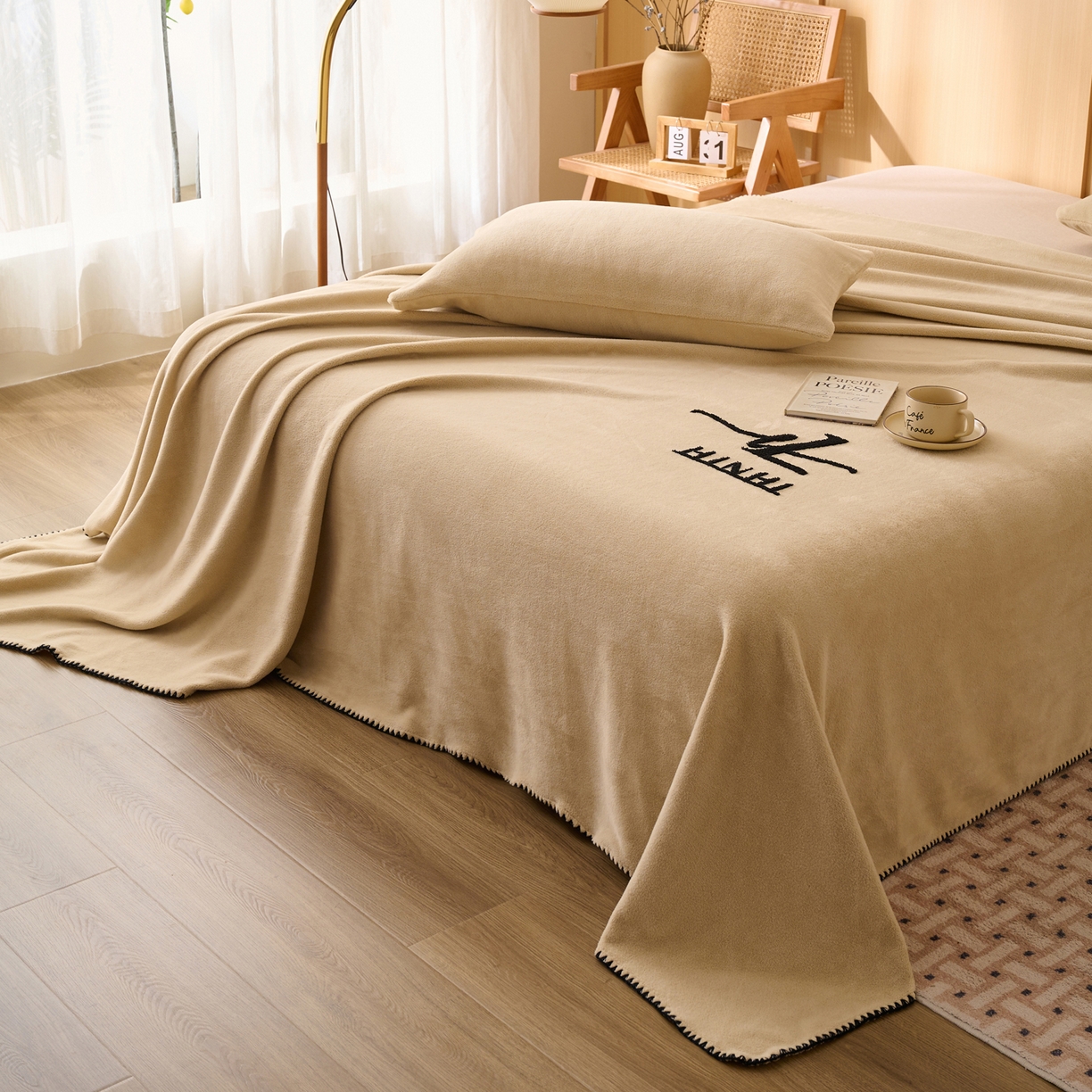 91家纺网 家纺一手货源 找家纺 早晨家纺 2025新款华泰款高克重牛奶绒仿羊绒单床单系列 华泰-米驼