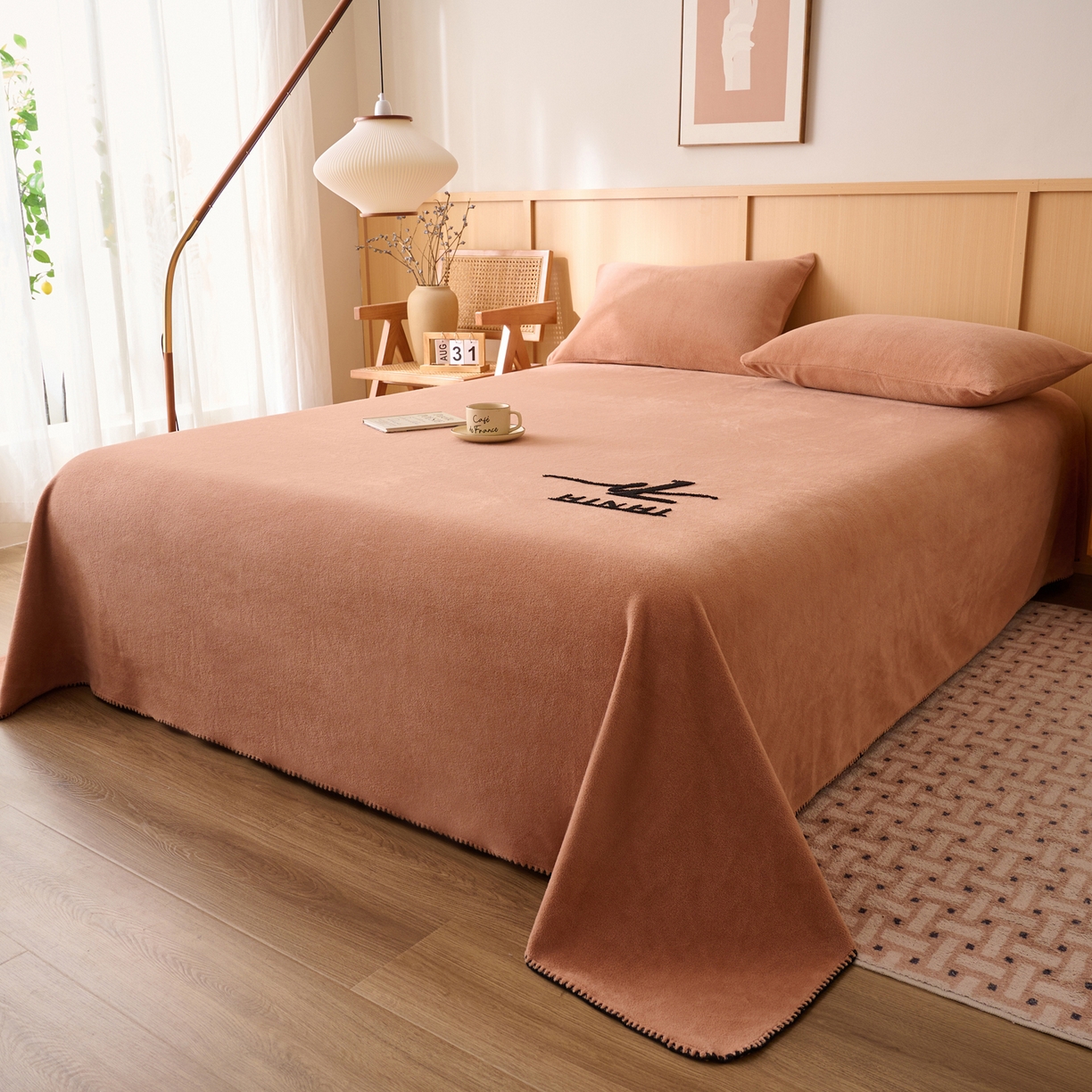 91家纺网 家纺一手货源 找家纺 早晨家纺 2025新款华泰款高克重牛奶绒仿羊绒单床单系列 华泰-焦糖