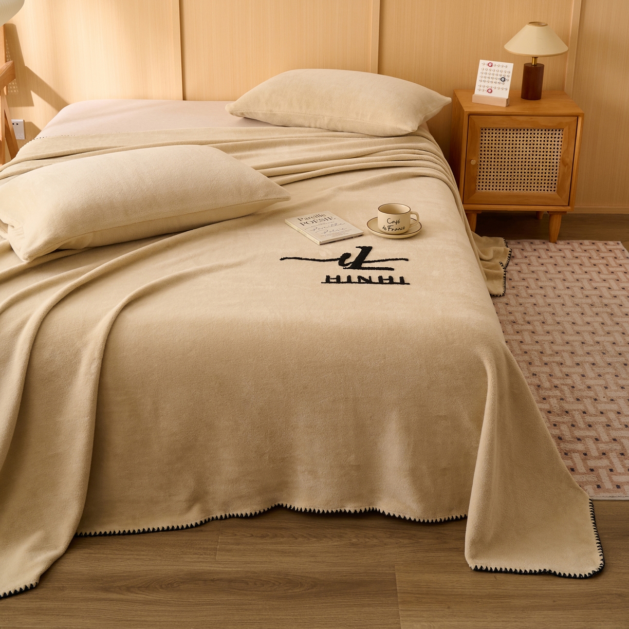 91家纺网 家纺一手货源 找家纺 早晨家纺 2025新款华泰款高克重牛奶绒仿羊绒单床单系列 华泰-米驼