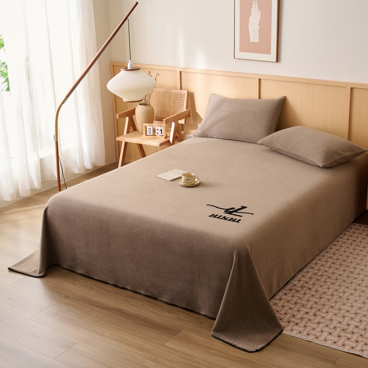 91家纺网 家纺一手货源 找家纺 早晨家纺 2025新款华泰款高克重牛奶绒仿羊绒单床单系列 华泰-奶茶咖