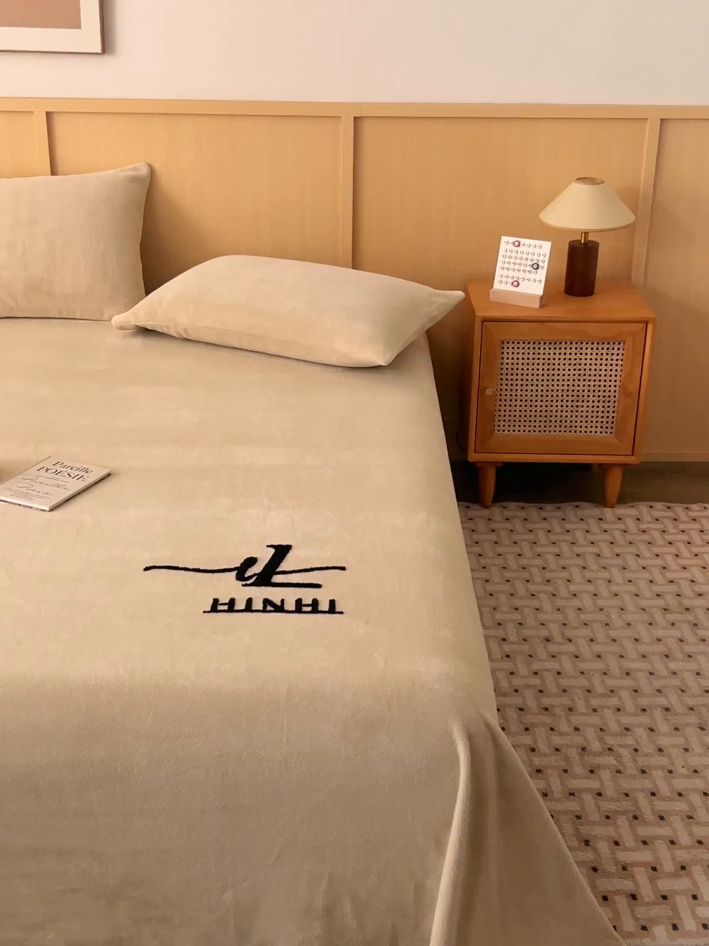 91家纺网 家纺一手货源 找家纺 早晨家纺 2025新款华泰款高克重牛奶绒仿羊绒单床单系列 华泰-米驼