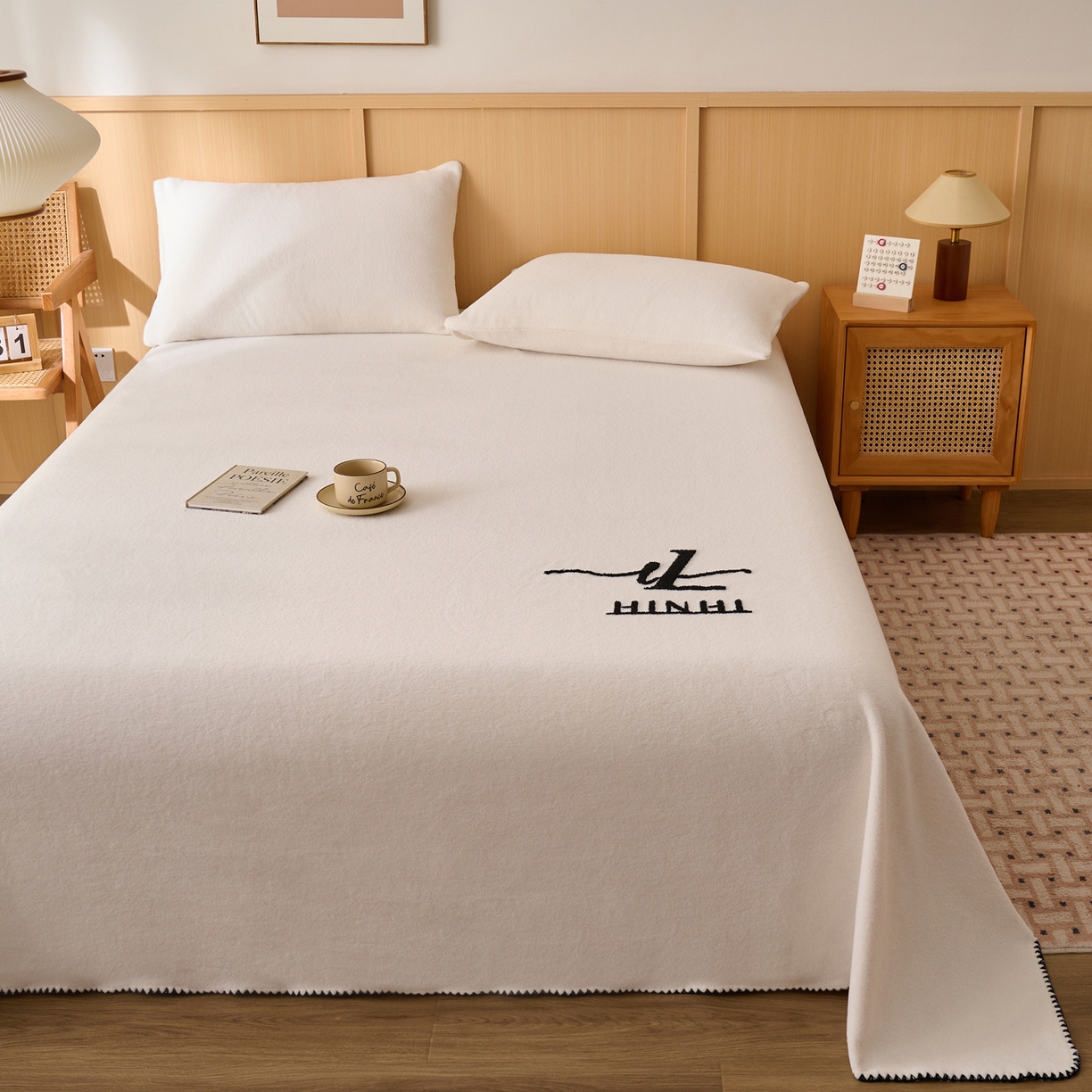 91家纺网 家纺一手货源 找家纺 早晨家纺 2025新款华泰款高克重牛奶绒仿羊绒单床单系列 华泰-奶白