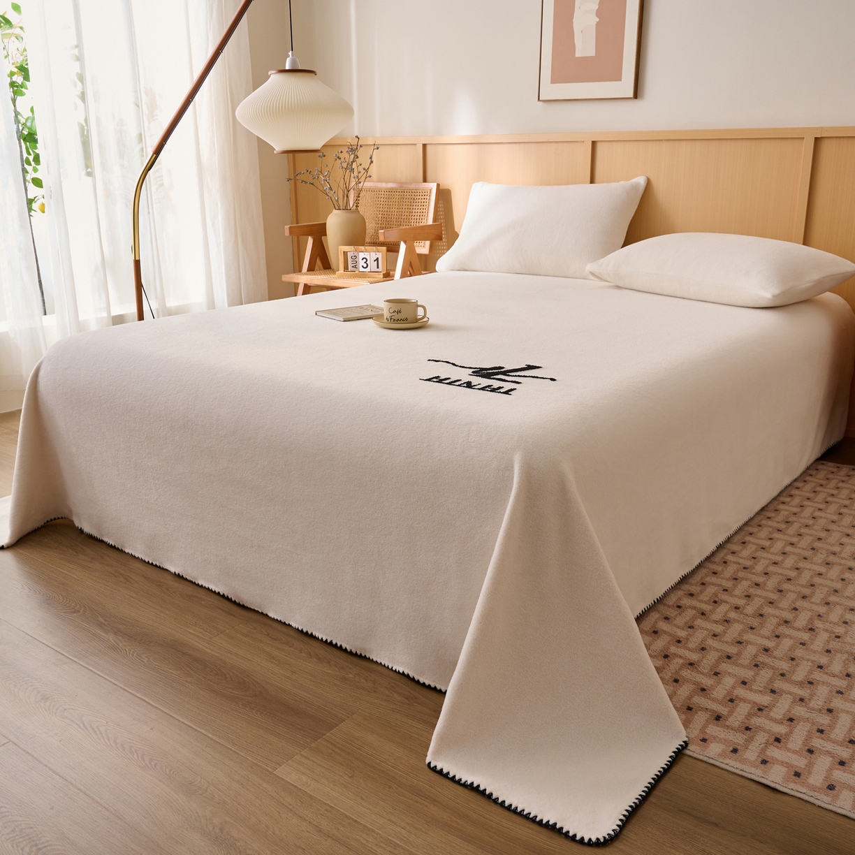 91家纺网 家纺一手货源 找家纺 早晨家纺 2025新款华泰款高克重牛奶绒仿羊绒单床单系列 华泰-奶白