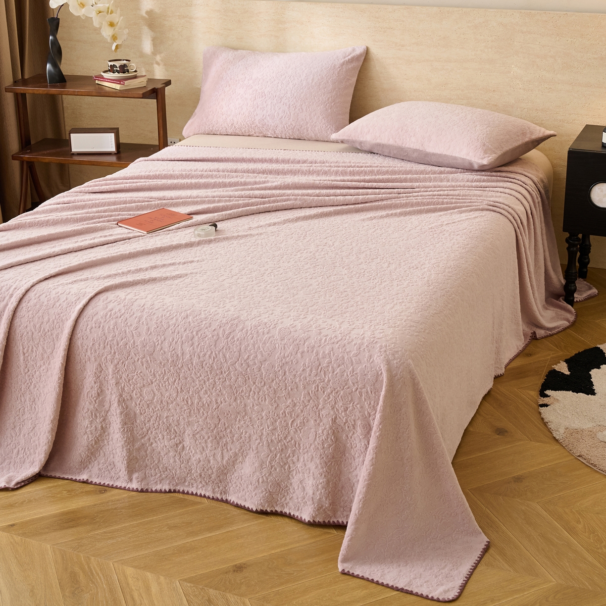 91家纺网 家纺一手货源 找家纺 早晨家纺 2025新款蝴蝶兰款高克重牛奶绒烂花单床单 蝴蝶兰-豆沙