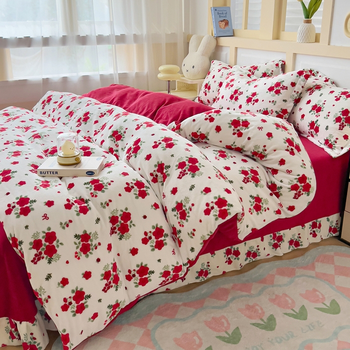 91家纺网 家纺一手货源 找家纺 找底底家纺 2025新款牛奶绒四件套（日发50套优惠8元一套）梨花落