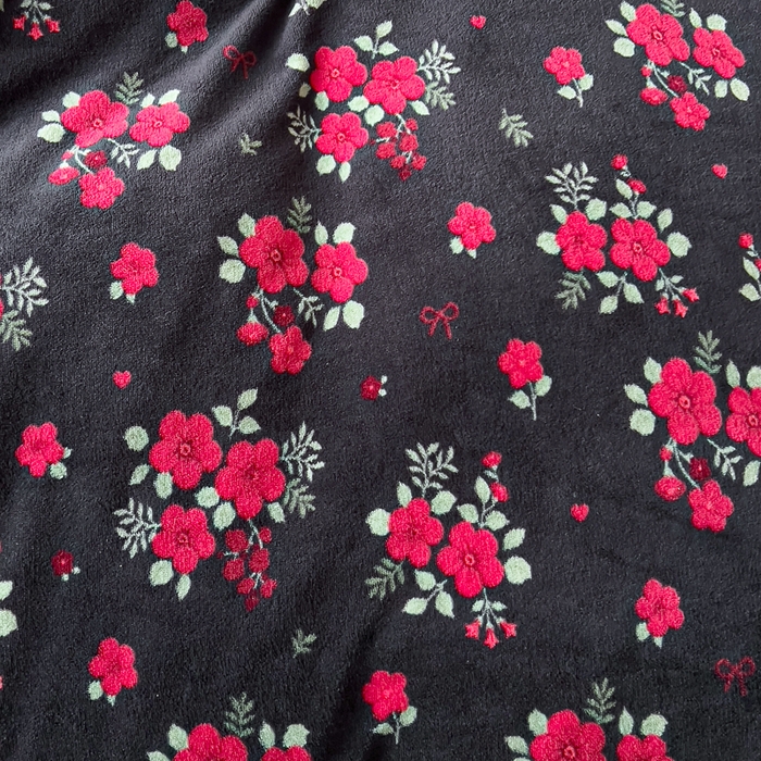 91家纺网 家纺一手货源 找家纺 找底底家纺 2025新款牛奶绒四件套（日发50套优惠8元一套）花妖