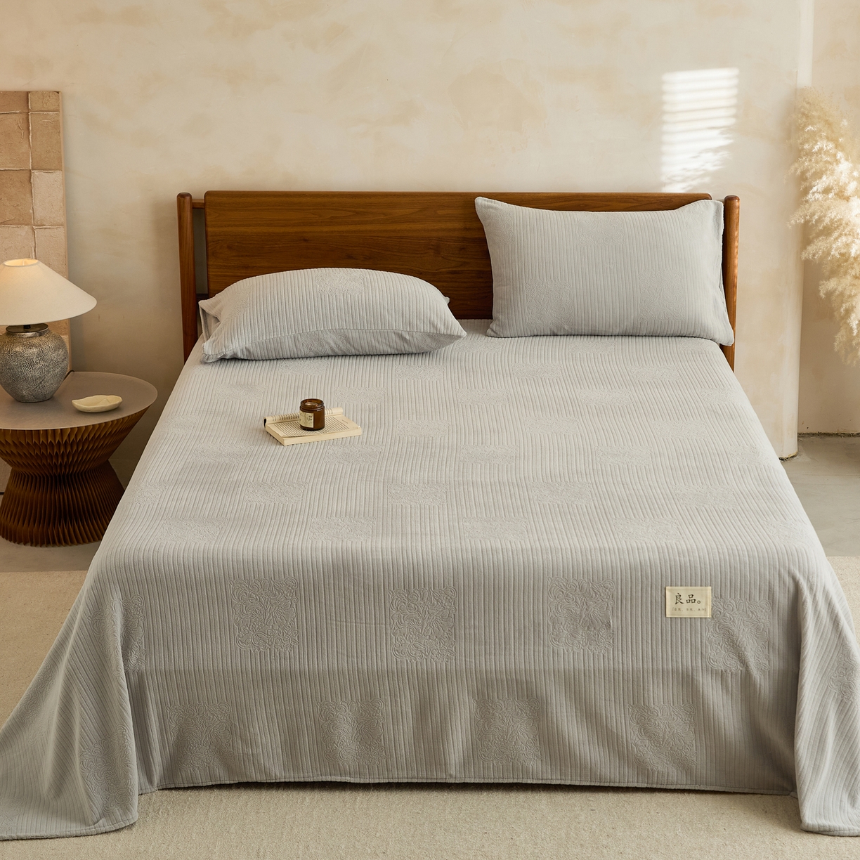 91家纺网 家纺一手货源 找家纺 （总）早晨家纺 2025新款红金龙纯色烂花牛奶绒床单