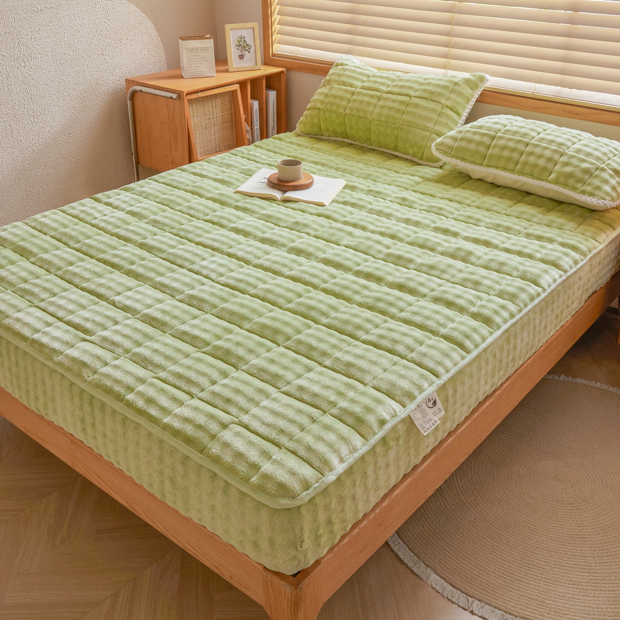 91家纺网 家纺一手货源 找家纺 （总）鑫顺欣 2025新款泡泡牛奶绒床笠套件三件套