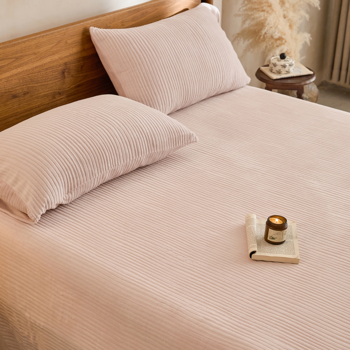 91家纺网 家纺一手货源 找家纺 早晨家纺 2025新款红金龙纯色烂花牛奶绒床单 恬憩-豆沙