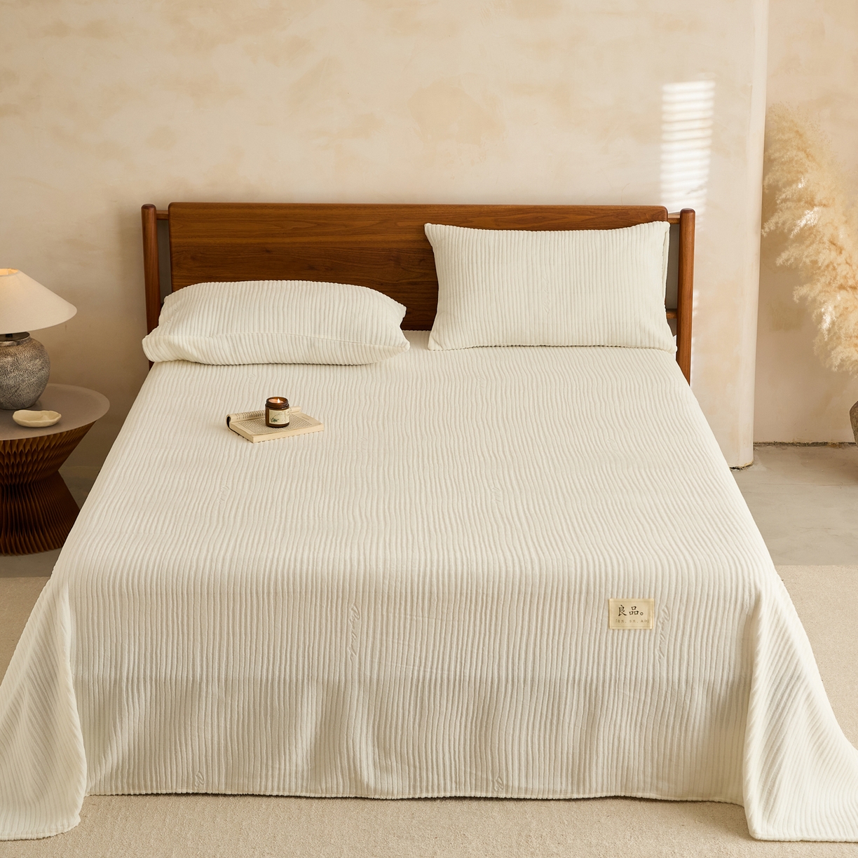 早晨家纺 2025新款红金龙纯色烂花牛奶绒床单 恬憩-奶白