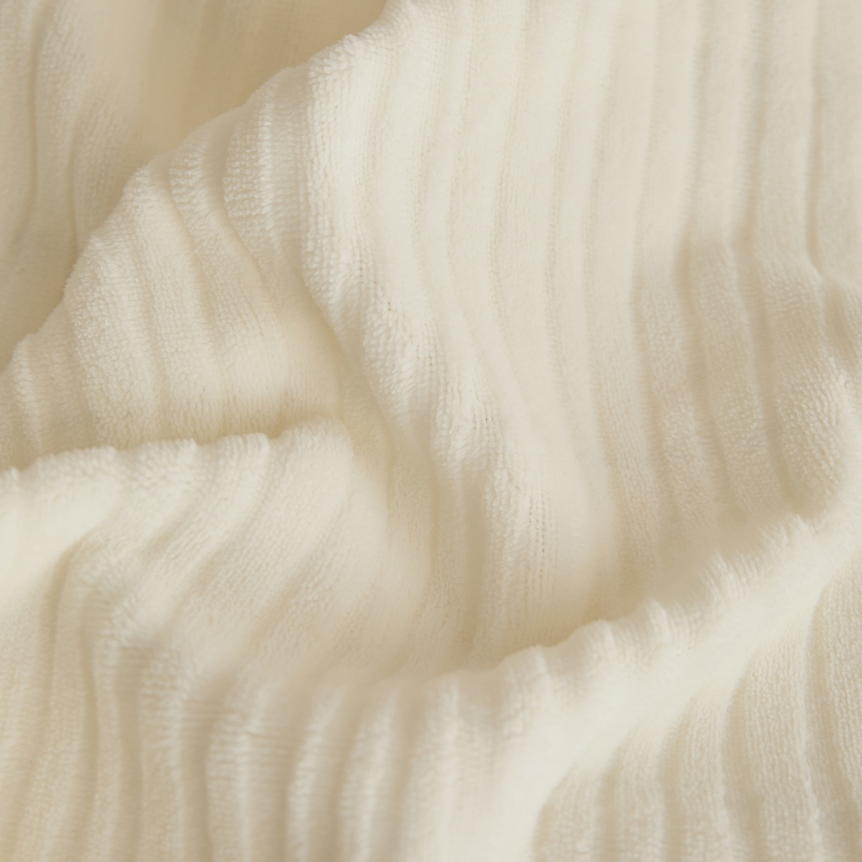 91家纺网 家纺一手货源 找家纺 早晨家纺 2025新款红金龙纯色烂花牛奶绒床单 恬憩-奶白