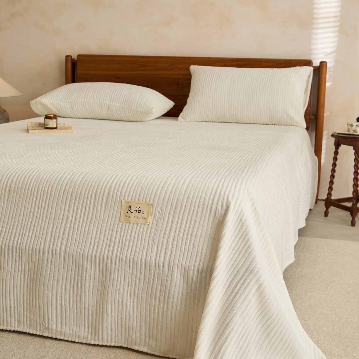 91家纺网 家纺一手货源 找家纺 早晨家纺 2025新款红金龙纯色烂花牛奶绒床单 恬憩-奶白