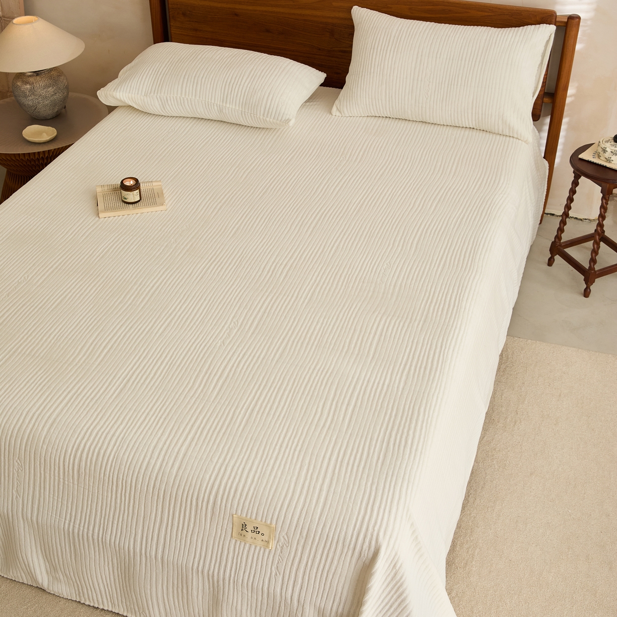 91家纺网 家纺一手货源 找家纺 早晨家纺 2025新款红金龙纯色烂花牛奶绒床单 恬憩-奶白