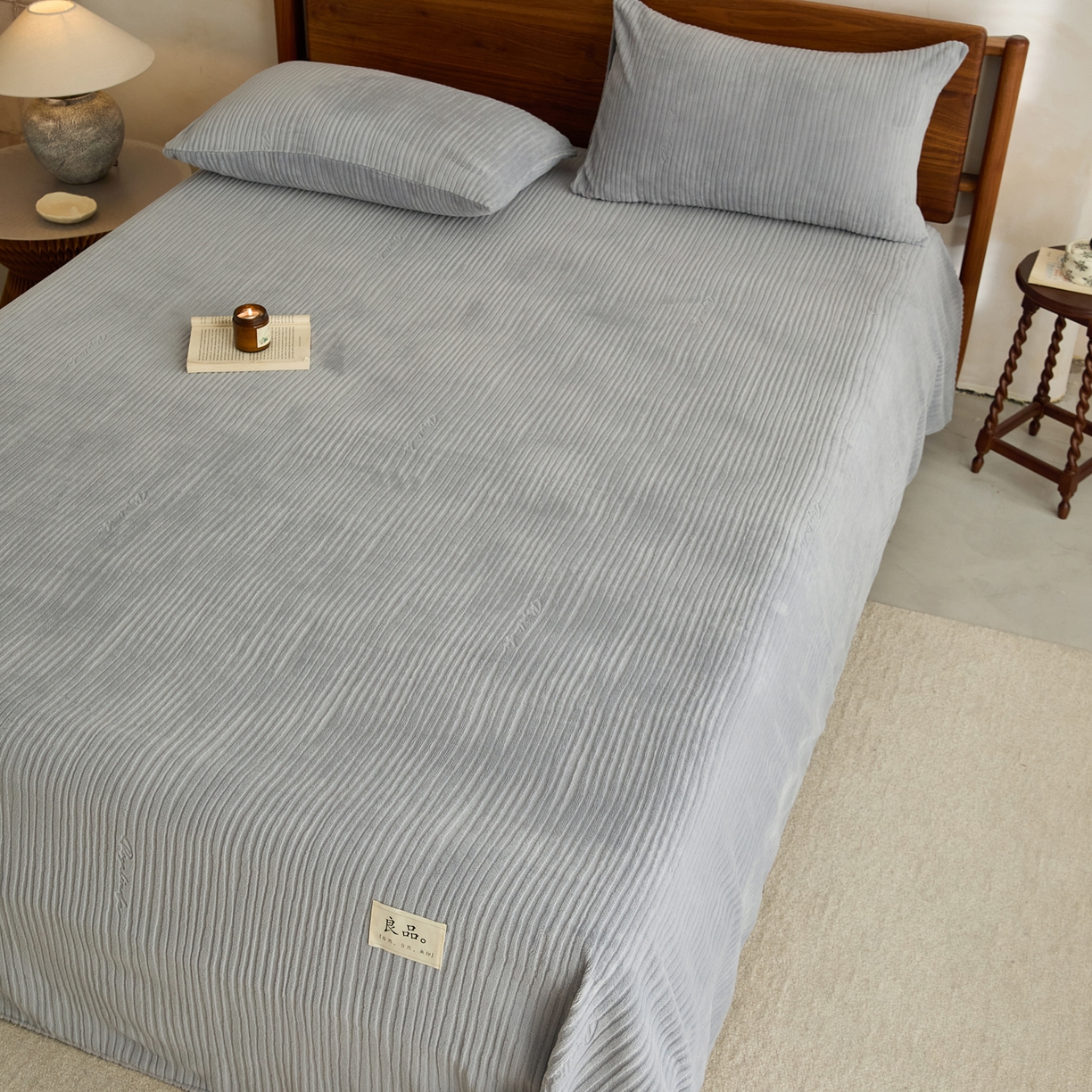 91家纺网 家纺一手货源 找家纺 早晨家纺 2025新款红金龙纯色烂花牛奶绒床单 恬憩-银灰