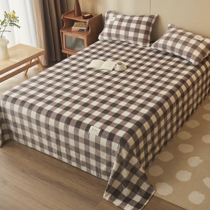 91家纺网 家纺一手货源 找家纺 早晨家纺 2025新款豆豆款高克重牛奶绒菠萝格无印风床单 豆豆绒-多格咖