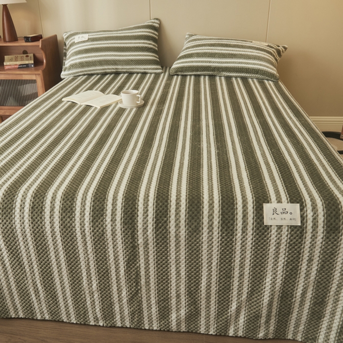 91家纺网 家纺一手货源 找家纺 早晨家纺 2025新款豆豆款高克重牛奶绒菠萝格无印风床单 豆豆绒-绿条