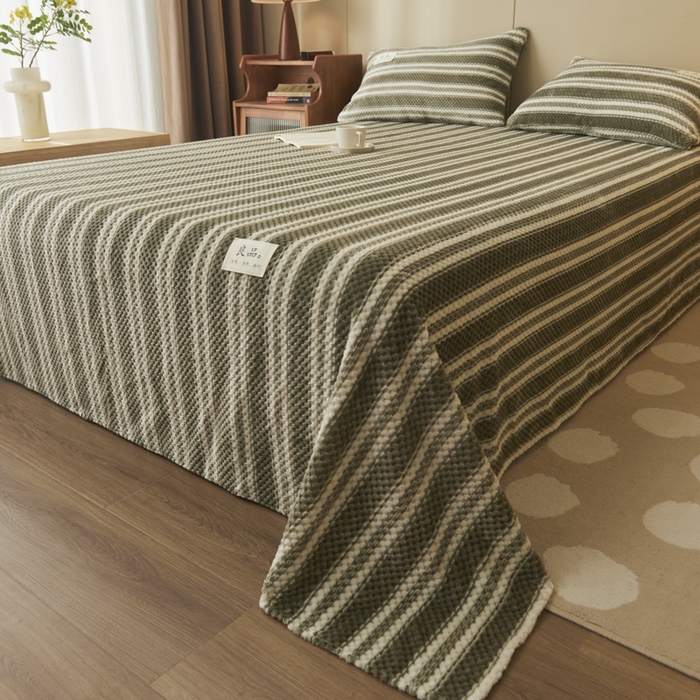 91家纺网 家纺一手货源 找家纺 早晨家纺 2025新款豆豆款高克重牛奶绒菠萝格无印风床单 豆豆绒-绿条