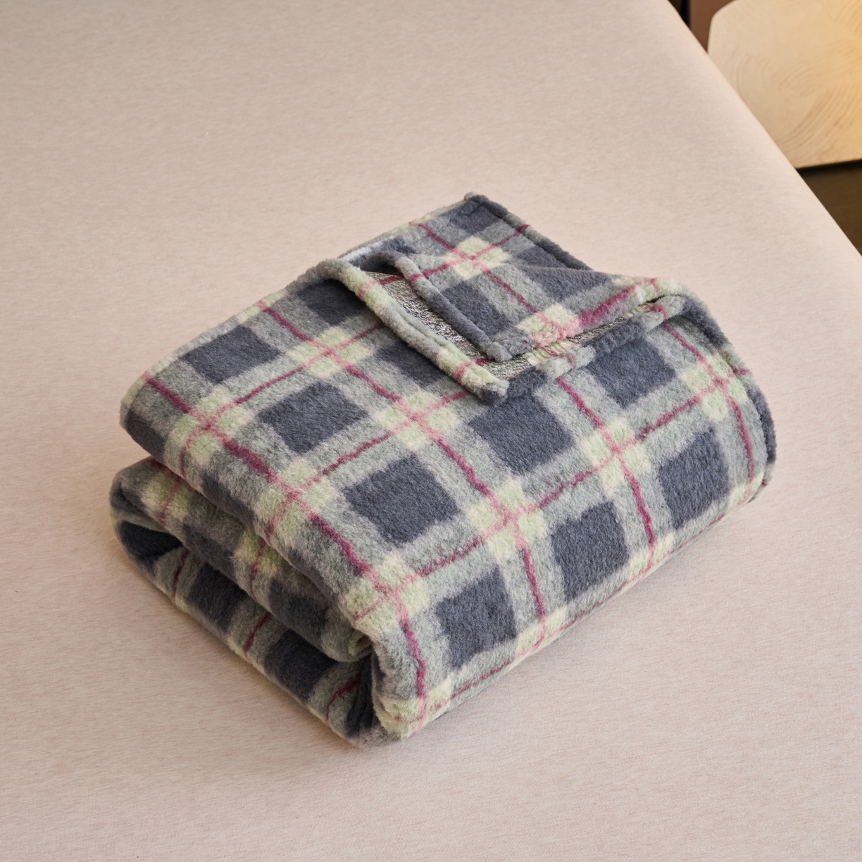 91家纺网 家纺一手货源 找家纺 （总）早晨家纺 2025新款230g羊驼绒复古格牛奶绒床单