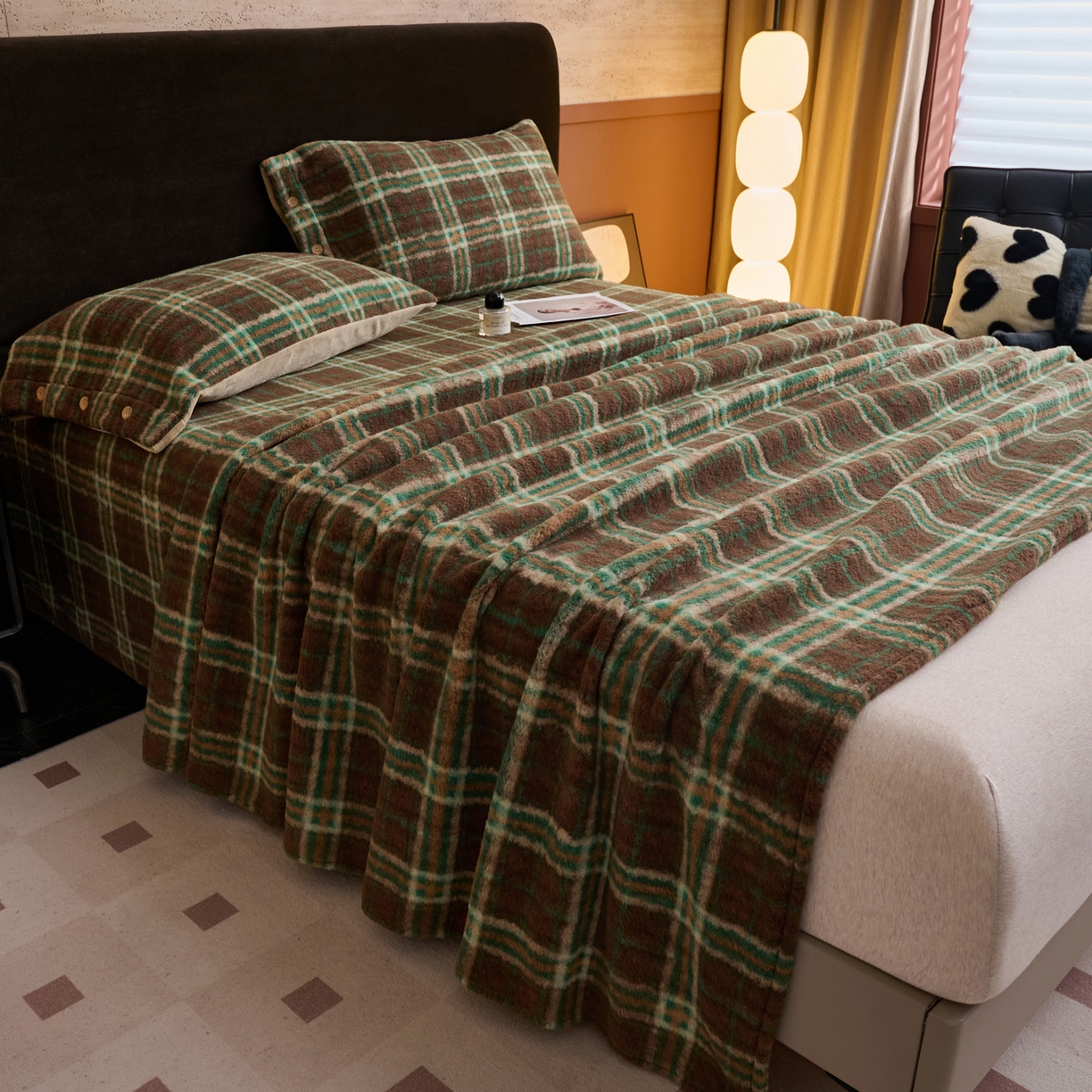 91家纺网 家纺一手货源 找家纺 早晨家纺 2025新款230g羊驼绒复古格牛奶绒床单 巴宝格