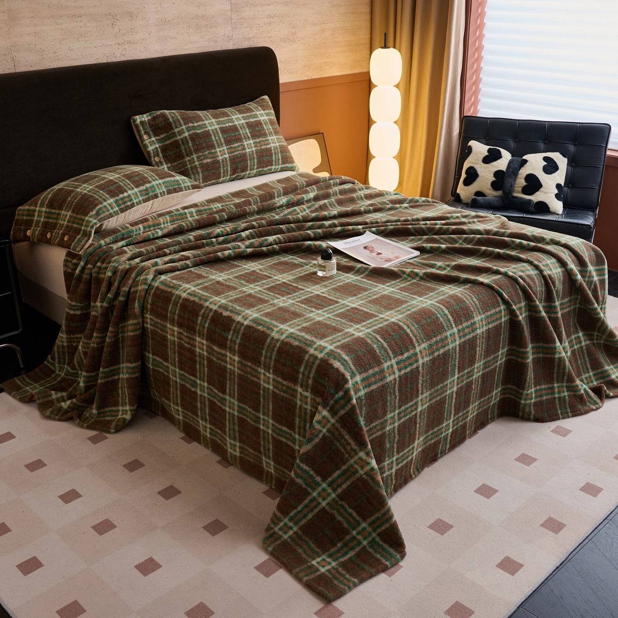 91家纺网 家纺一手货源 找家纺 早晨家纺 2025新款230g羊驼绒复古格牛奶绒床单 巴宝格