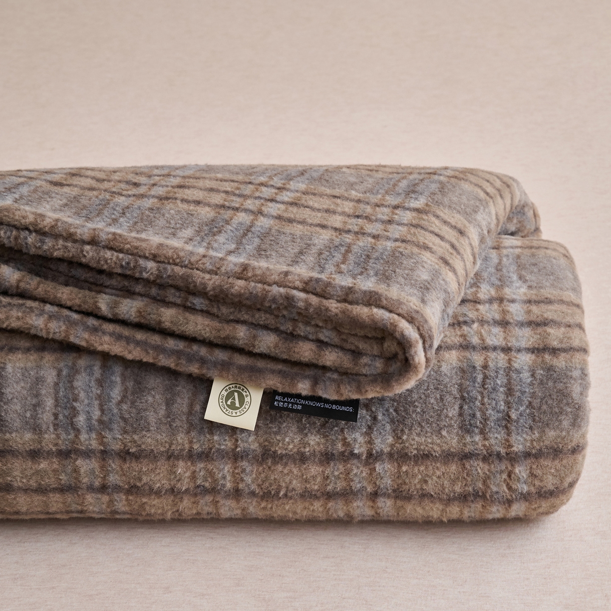 早晨家纺 2025新款230g羊驼绒复古格牛奶绒床单 牧羊格