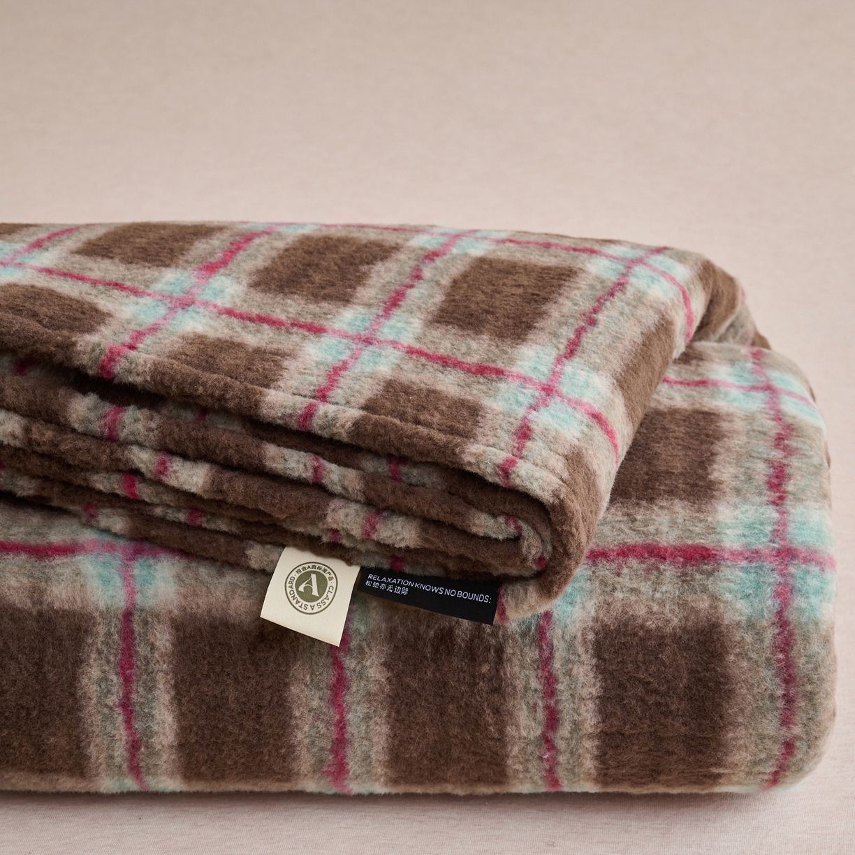 早晨家纺 2025新款230g羊驼绒复古格牛奶绒床单 慕池格