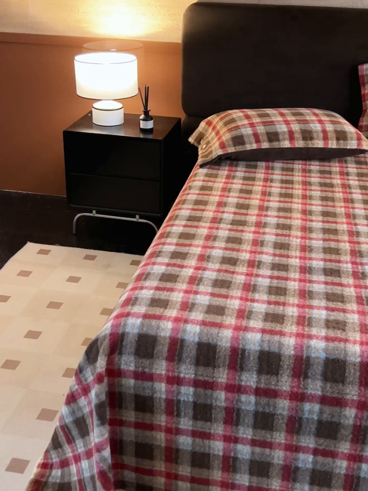 91家纺网 家纺一手货源 找家纺 早晨家纺 2025新款230g羊驼绒复古格牛奶绒床单 苏格兰格