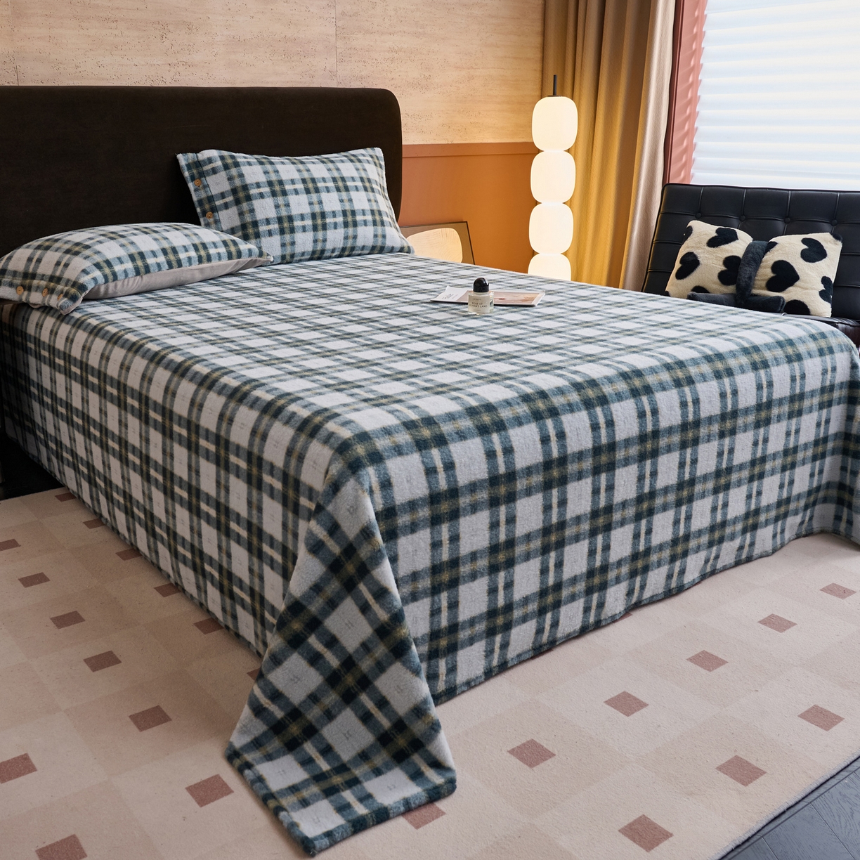 91家纺网 家纺一手货源 找家纺 早晨家纺 2025新款230g羊驼绒复古格牛奶绒床单 威尔士亲格