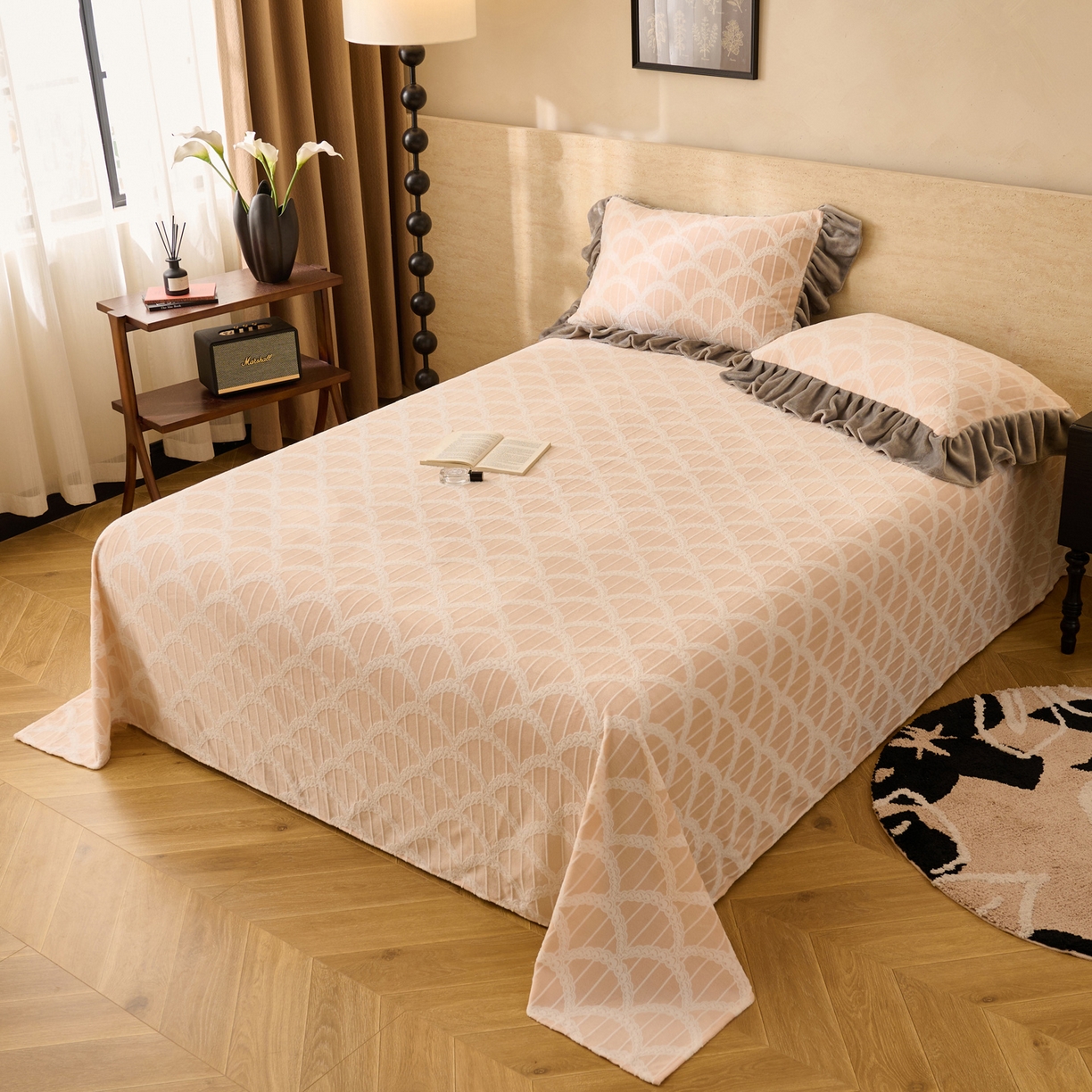 91家纺网 家纺一手货源 找家纺 早晨家纺 2025新款高克重牛奶绒烂花单品床单 粉庭扇韵