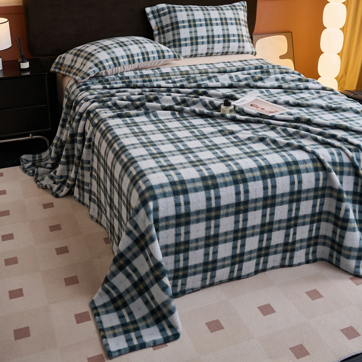 91家纺网 家纺一手货源 找家纺 早晨家纺 2025新款230g羊驼绒复古格牛奶绒床单 威尔士亲格