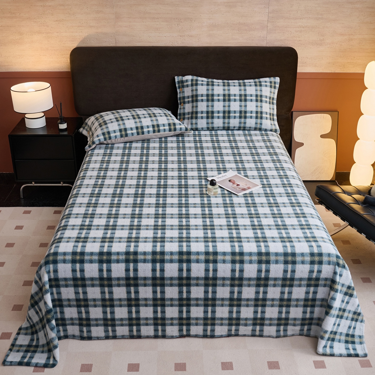 91家纺网 家纺一手货源 找家纺 早晨家纺 2025新款230g羊驼绒复古格牛奶绒床单 威尔士亲格