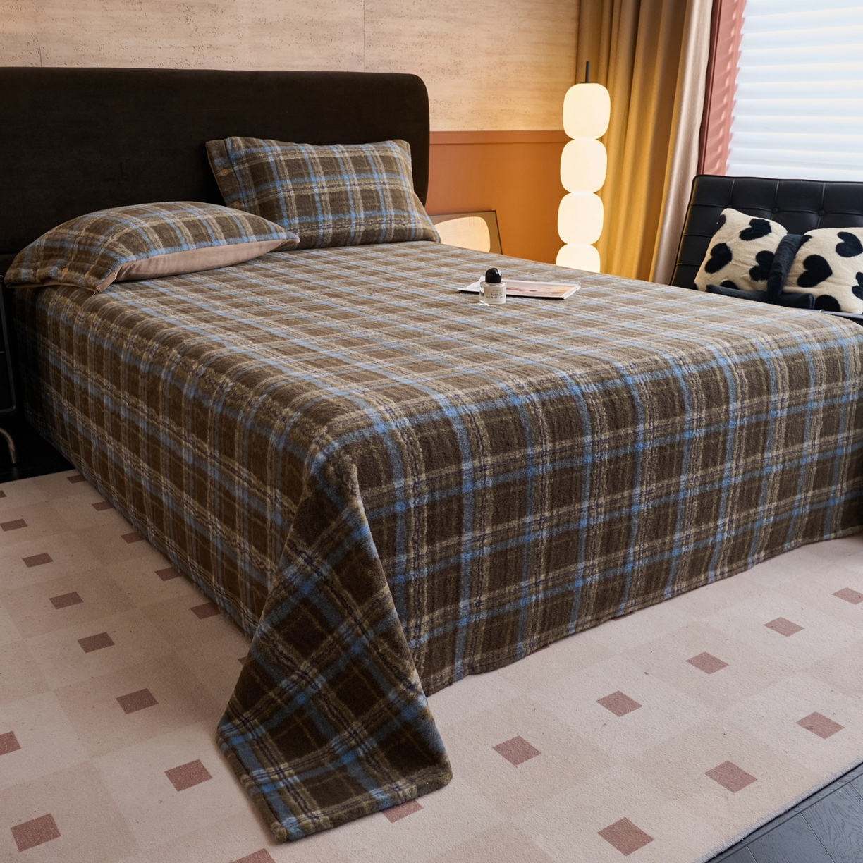 91家纺网 家纺一手货源 找家纺 早晨家纺 2025新款230g羊驼绒复古格牛奶绒床单 维系咖格